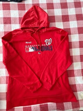 Majestic Washington Nationals Red Hoodie with Team Logo Men’s size XXL